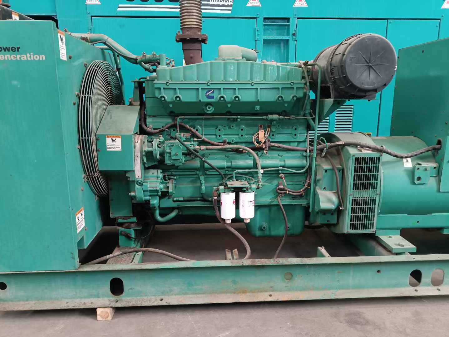 达孜过载会对 600kW 柴油发电机组造成哪些损害？